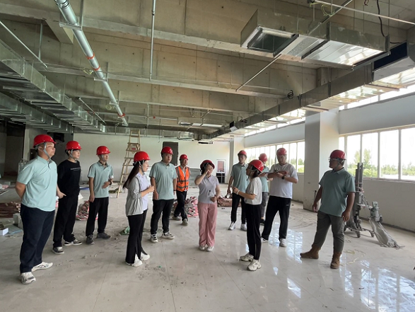 现场照片.jpg 现场照片.jpg