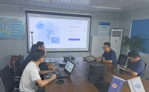 机器人培训.jpg 机器人培训.jpg